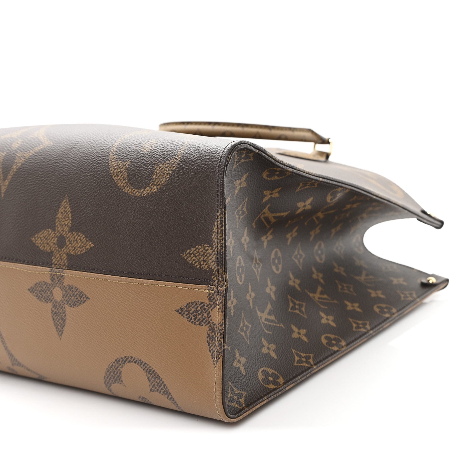Reverse Monogram Giant Onthego GM