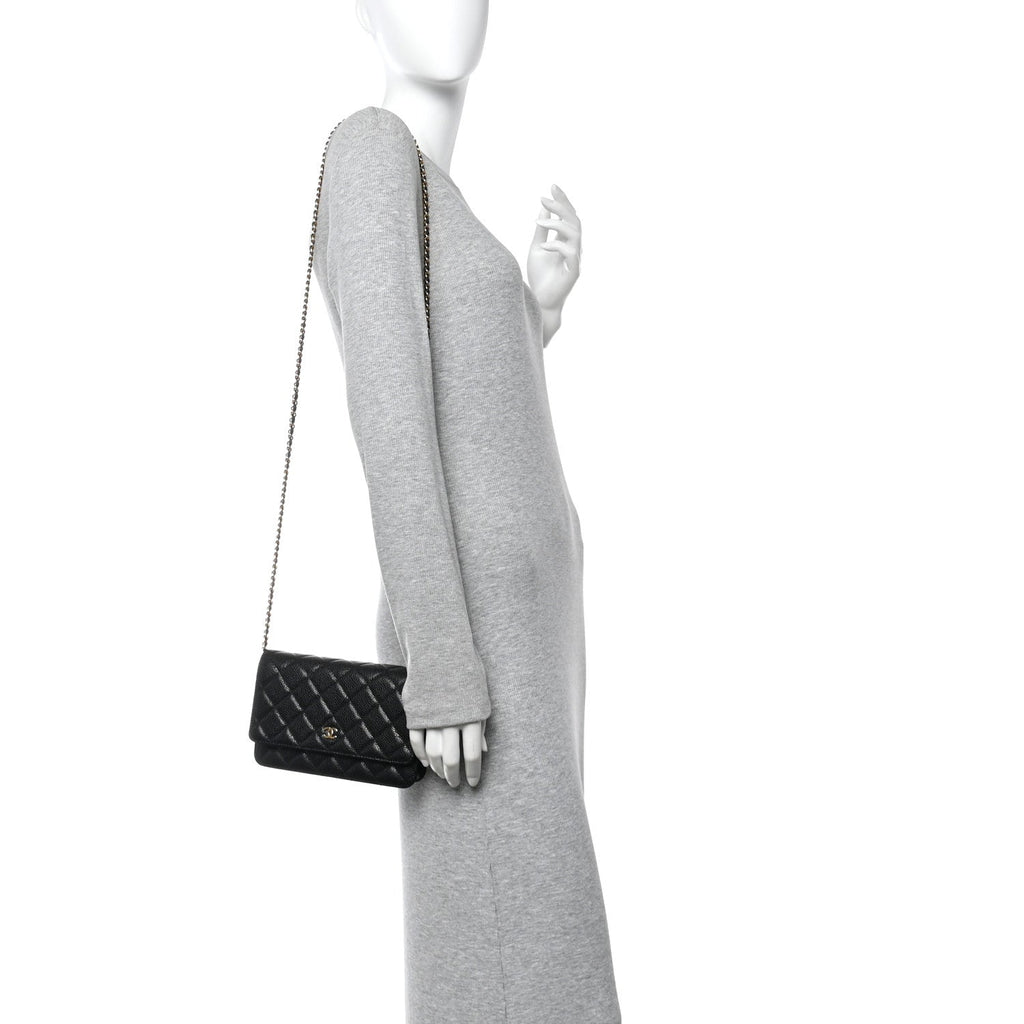 Caviar Quilted Wallet on Chain WOC Black