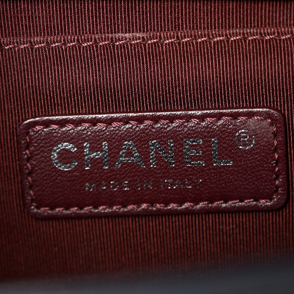 Calfskin Woven Medium Boy Flap Blue Burgundy