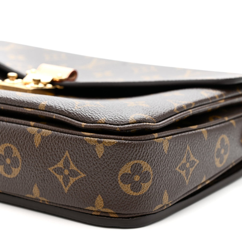 Monogram Pochette Metis