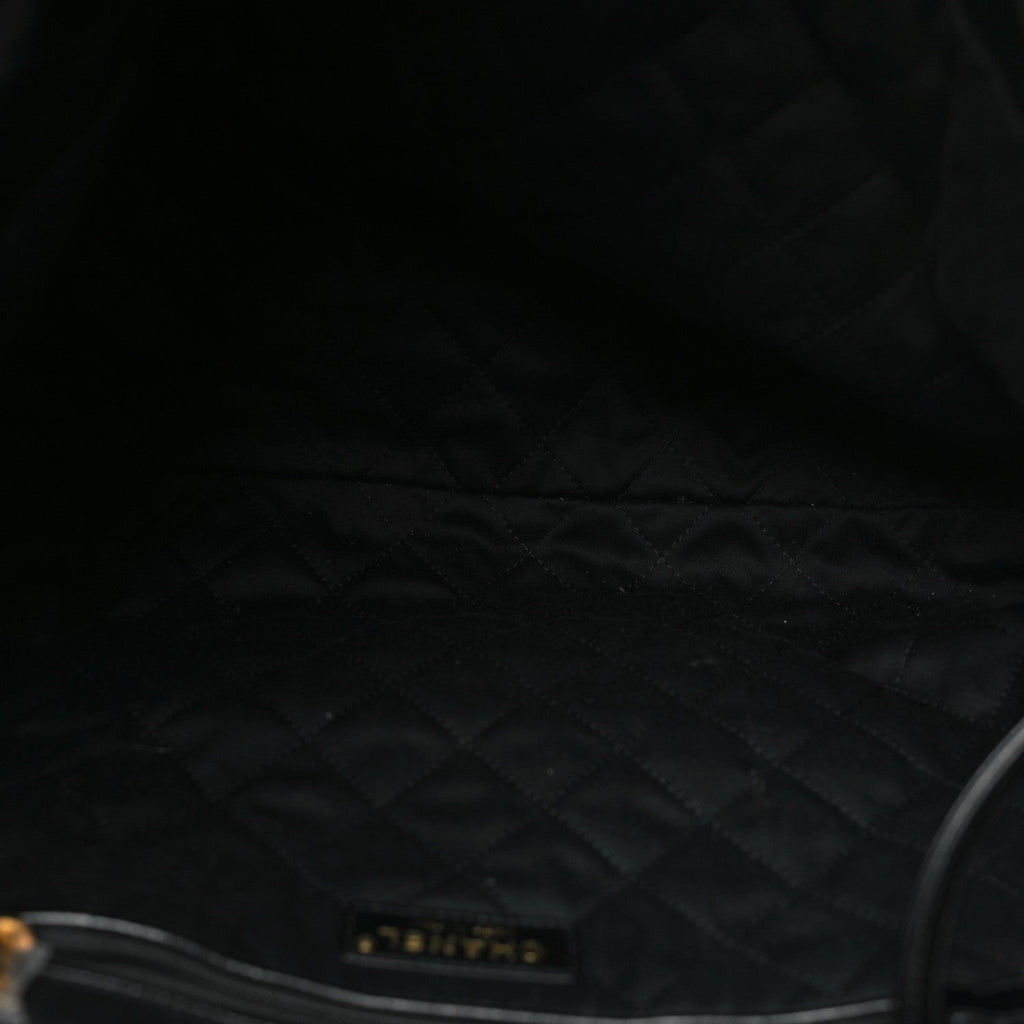 Shiny Calfskin Quilted Chanel 22 Black