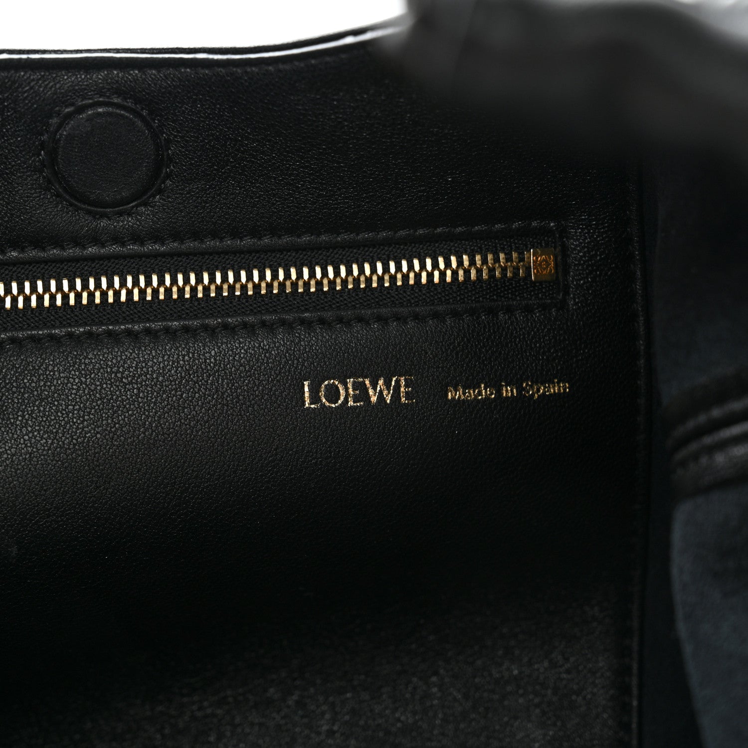 Mellow Nappa Small Monochrome Squeeze Bag Black