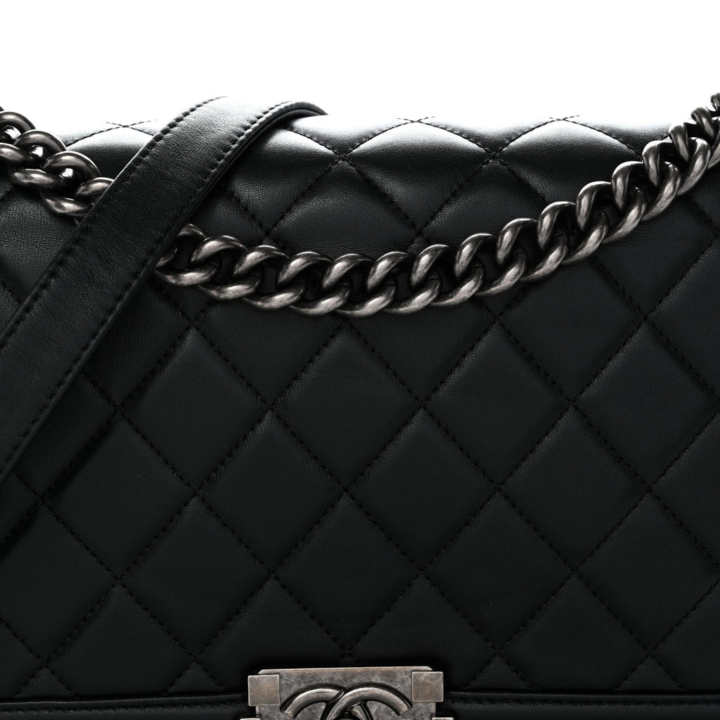 Calfskin Quilted Medium Boy Flap Black