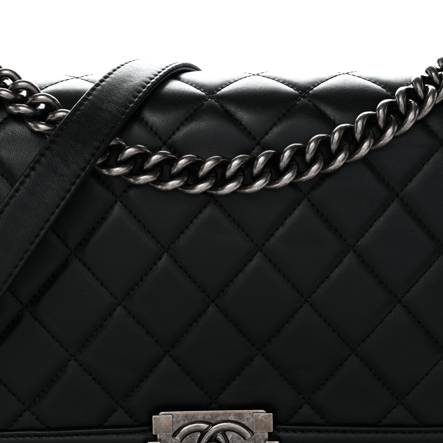 Calfskin Quilted Medium Boy Flap Black