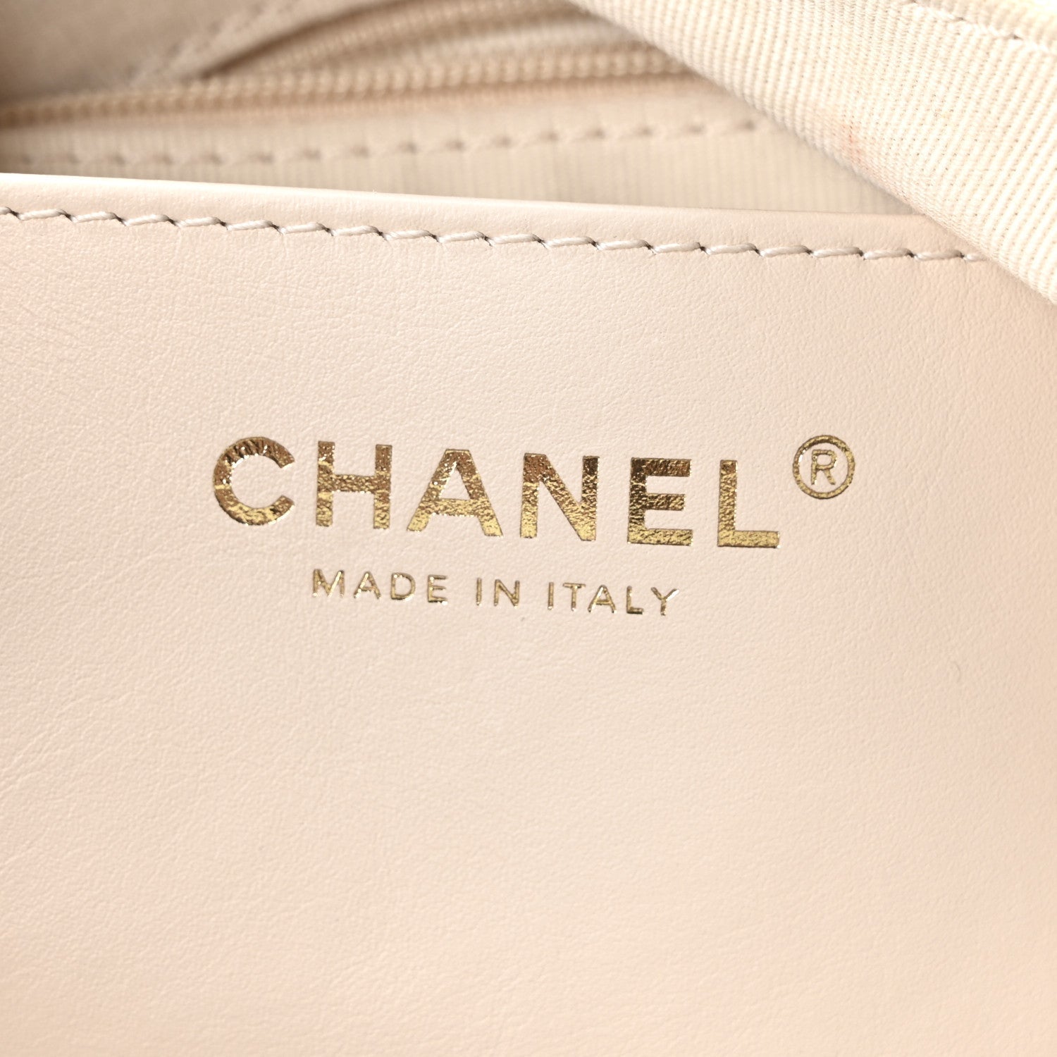 Shiny Lambskin Quilted Trendy Pockets Hobo White