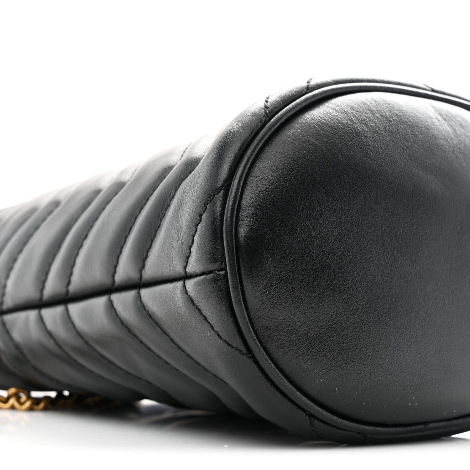 Calfskin Matelasse Mini GG Marmont 2.0 Bucket Bag Black