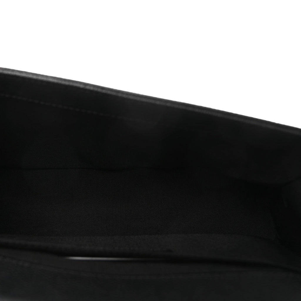 Caviar Quilted Medium Boy Flap Black