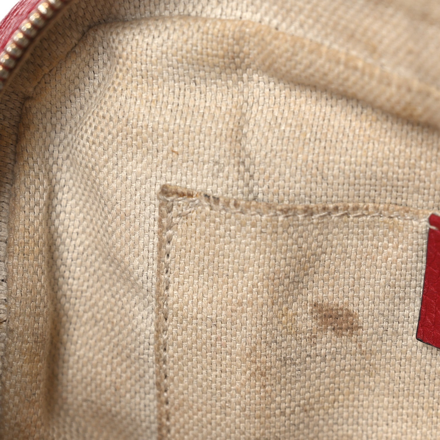 Pebbled Calfskin Small Soho Disco Bag Vibrant Red