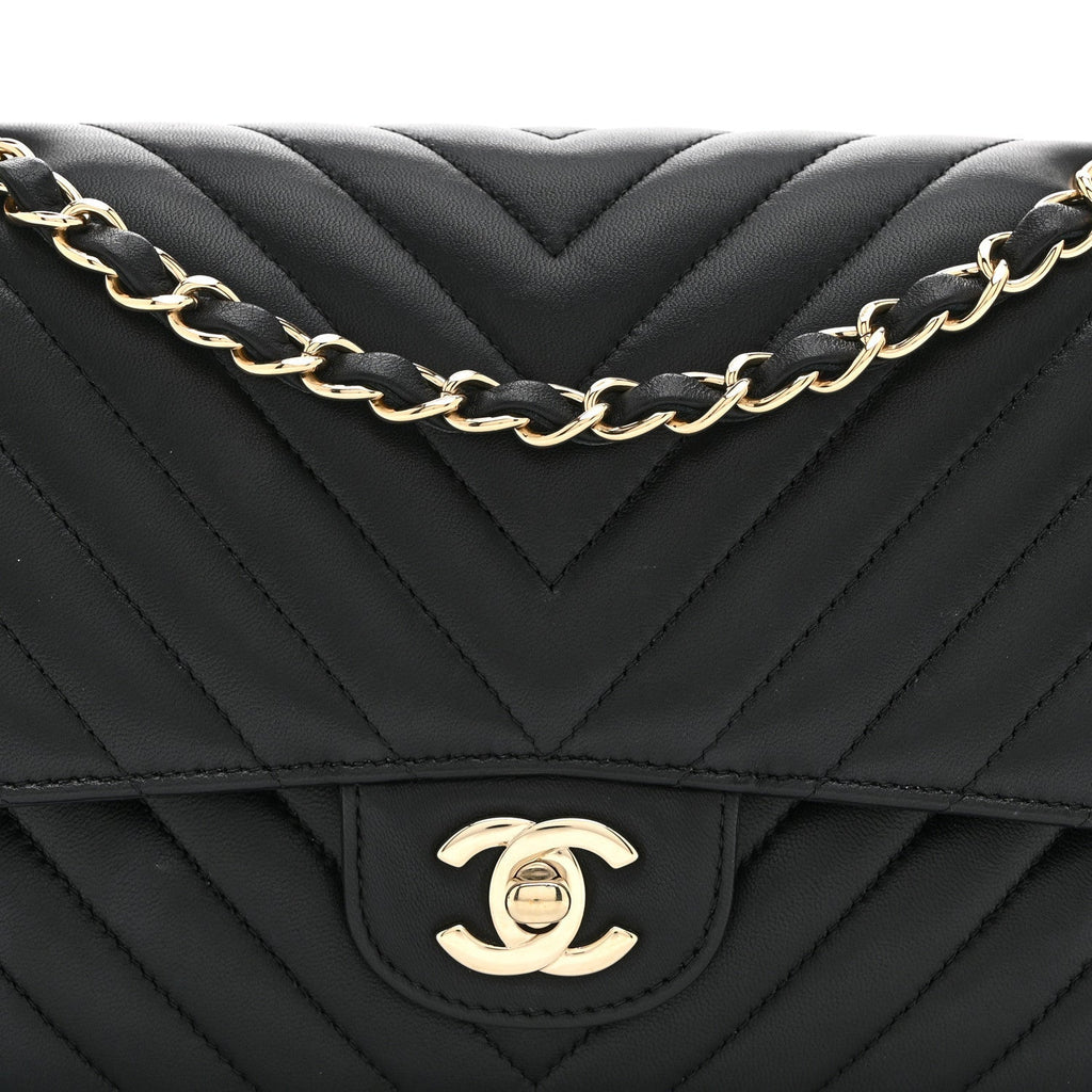 Lambskin Chevron Quilted Medium Double Flap Black