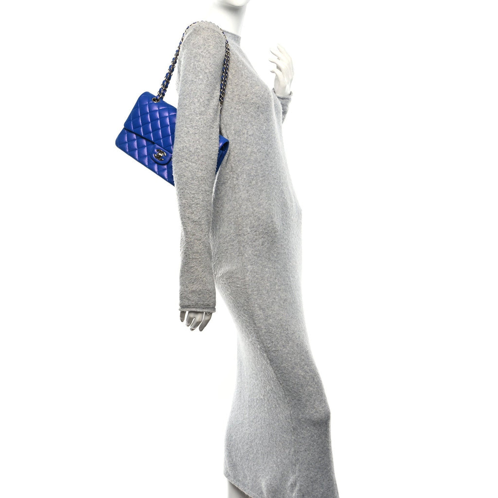 Iridescent Caviar Quilted Medium Double Flap Blue