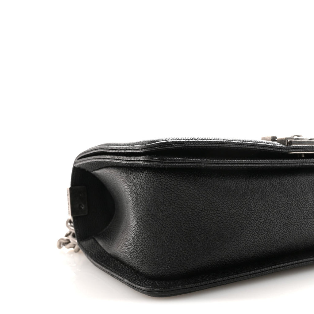 Caviar Quilted Medium Boy Flap Black