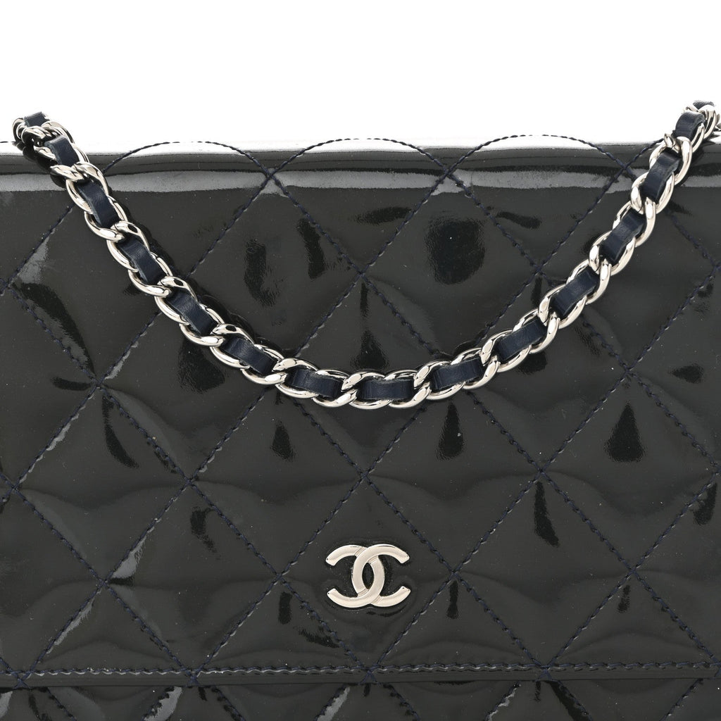 Patent Quilted Wallet On Chain WOC Navy Blue