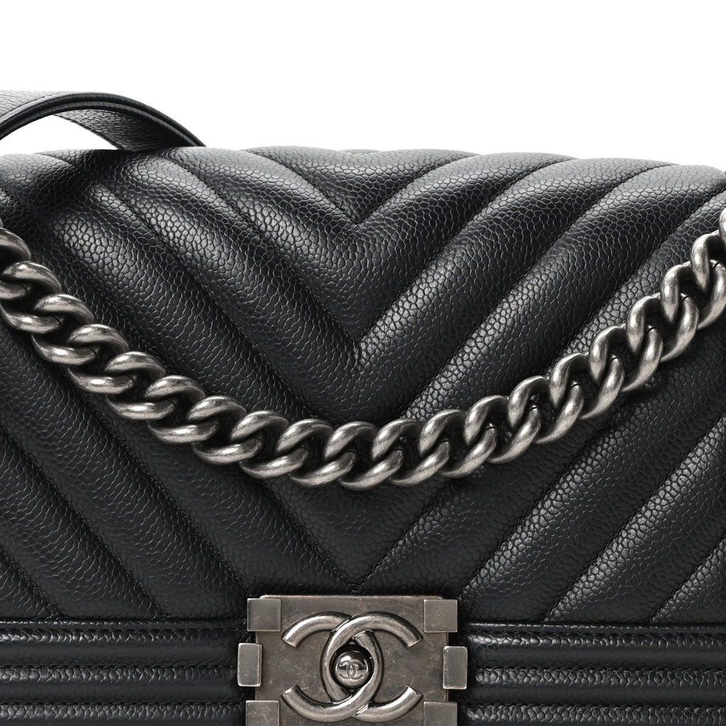 Caviar Chevron Quilted Medium Boy Flap Black