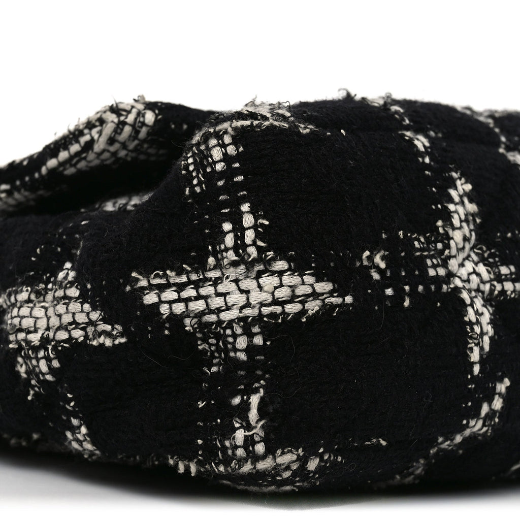 Tweed Quilted Maxi Chanel 19 Flap Black White