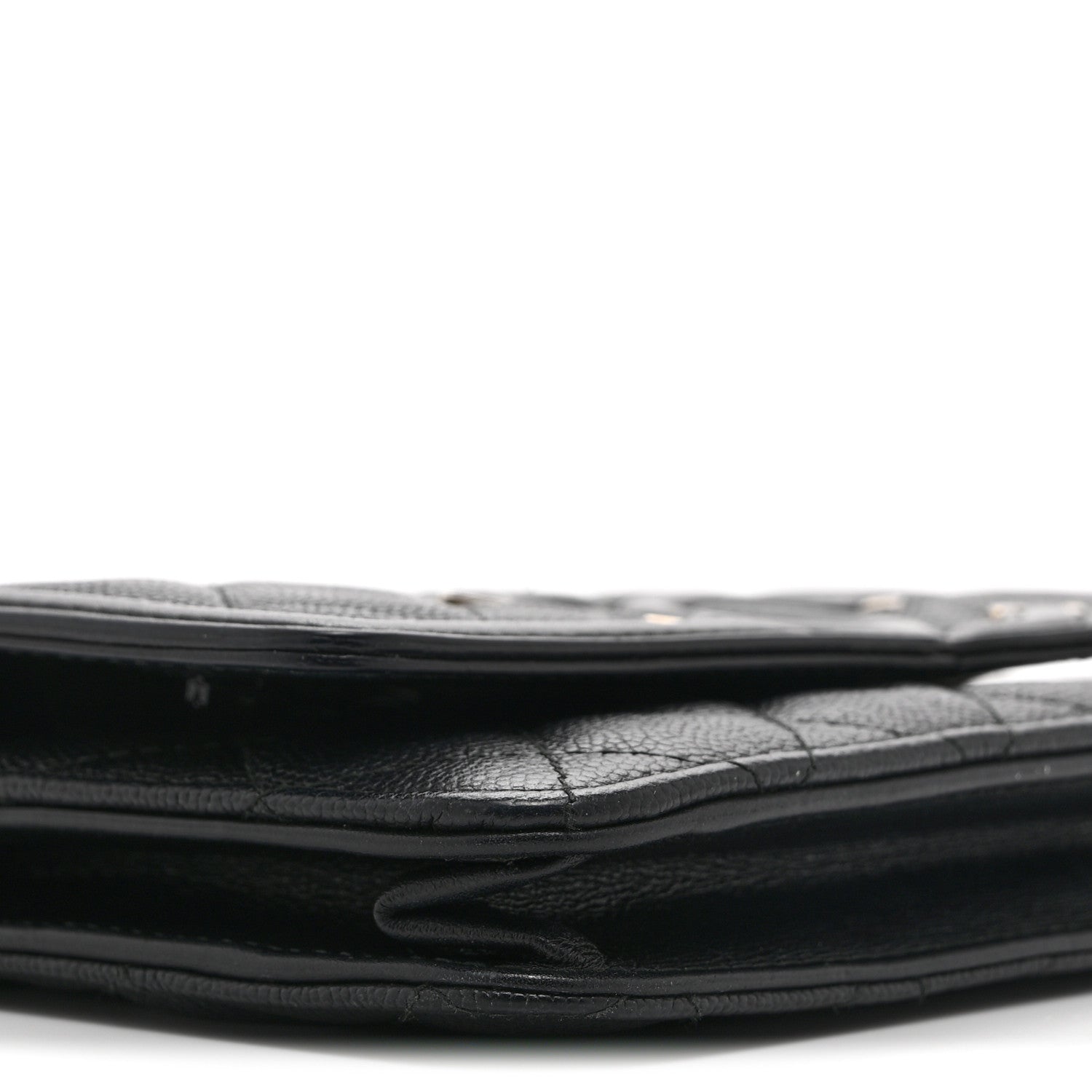Caviar Quilted CC Filigree Wallet On Chain WOC Black