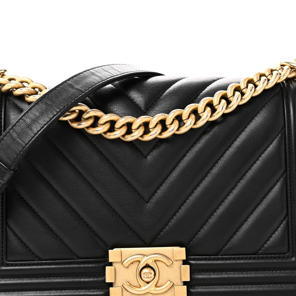 Lambskin Chevron Quilted Medium Boy Flap Black