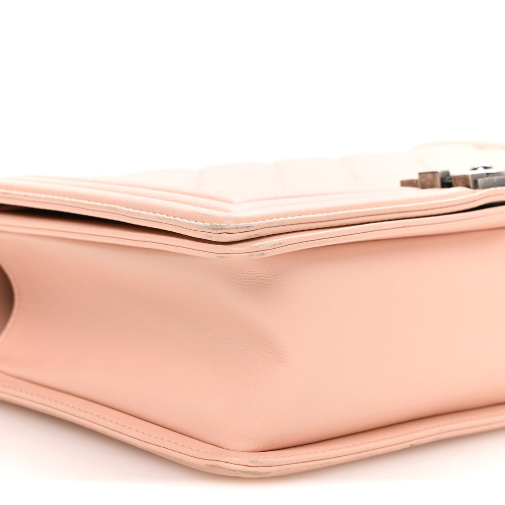 Calfskin New Medium Boy Flap Pink
