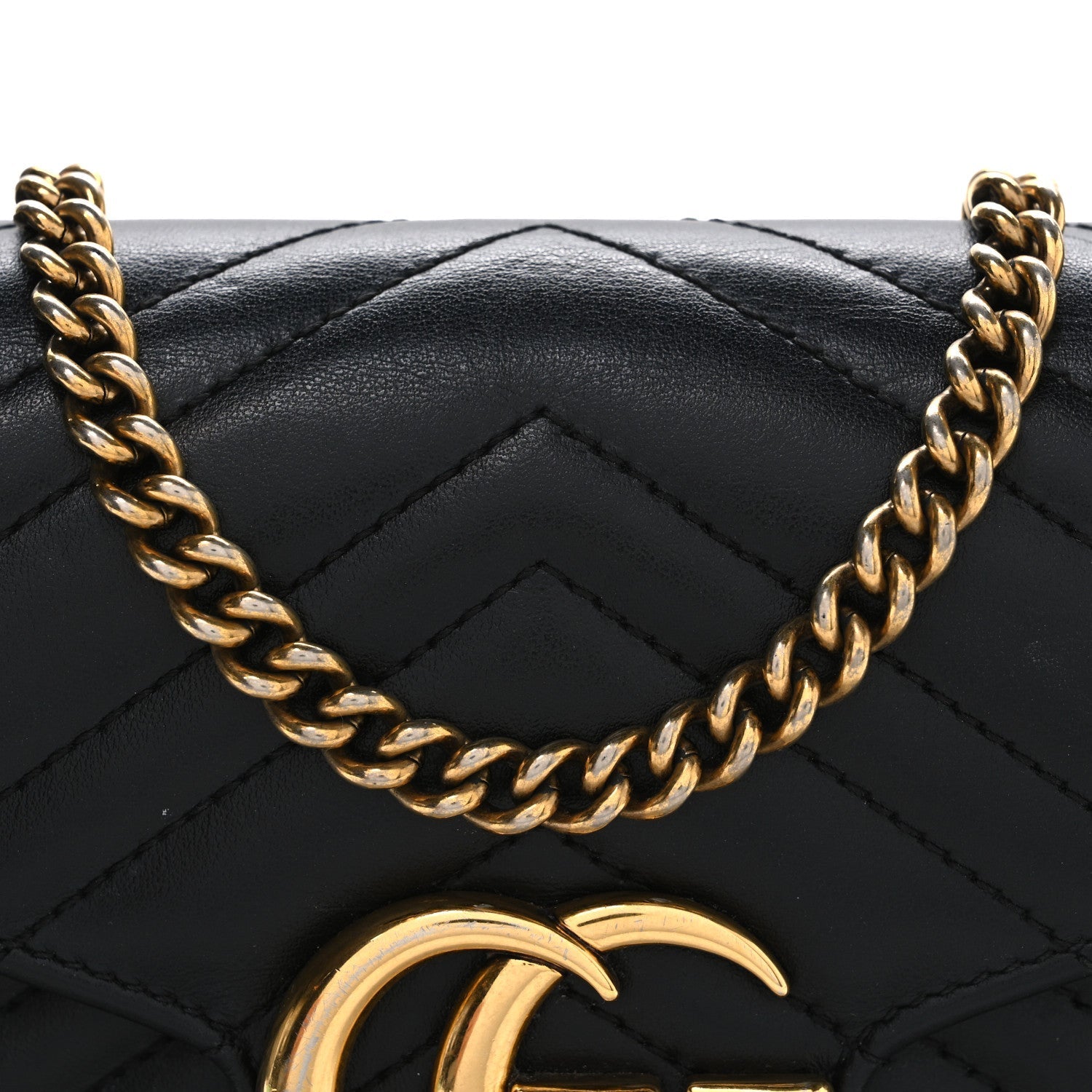 Calfskin Matelasse GG Marmont Chain Wallet Black