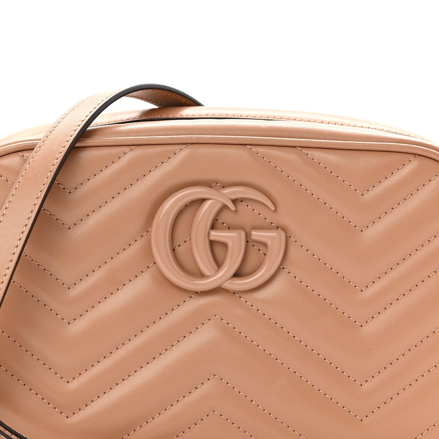 Calfskin Matelasse Monochrome Small GG Marmont Chain Shoulder Bag Camelia