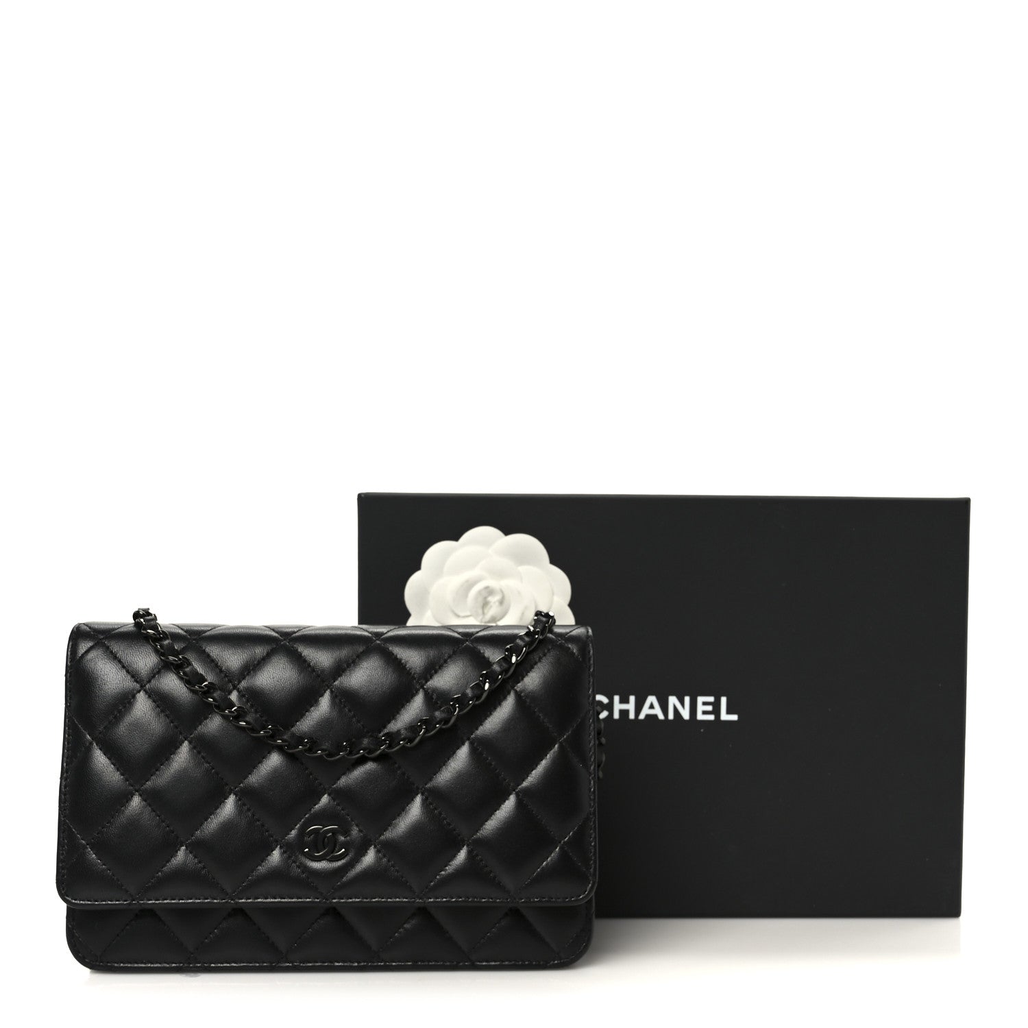 Lambskin Quilted Wallet On Chain WOC So Black