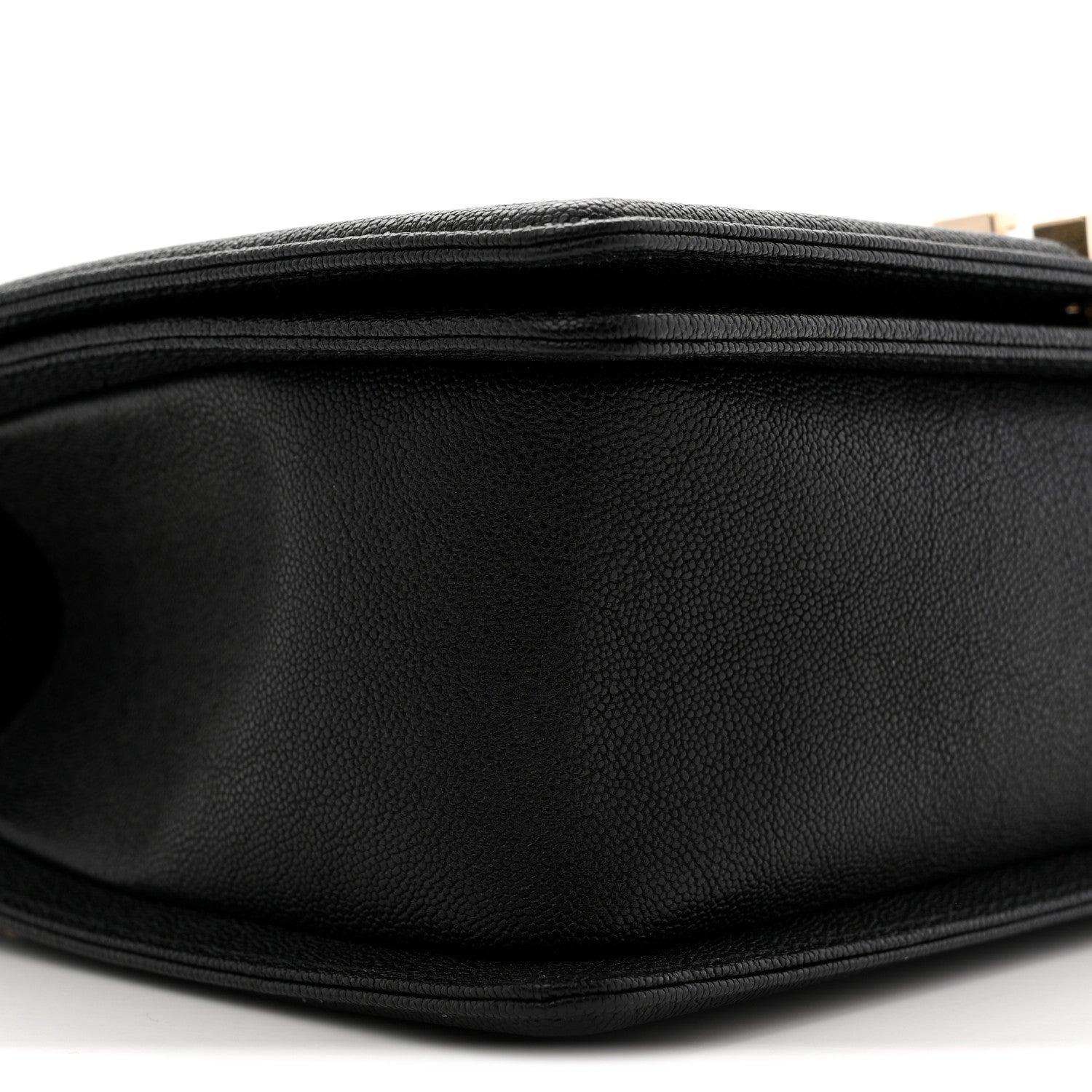 Caviar Chevron Quilted Medium Boy Flap Black