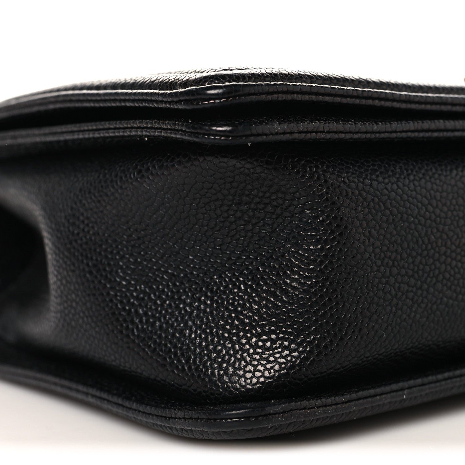 Caviar Quilted New Medium Boy Flap Black