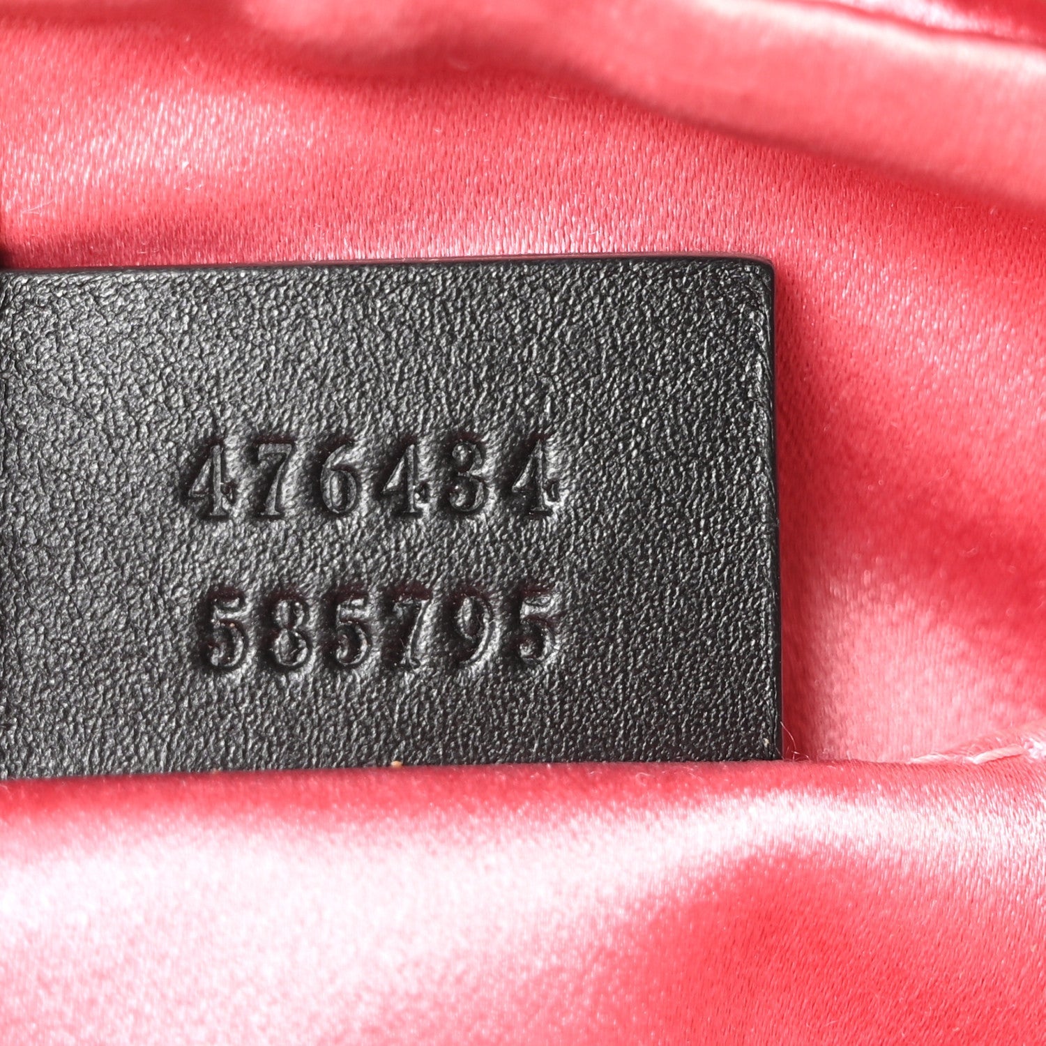 Calfskin Matelasse GG Marmont Belt Bag 85 34 Black White