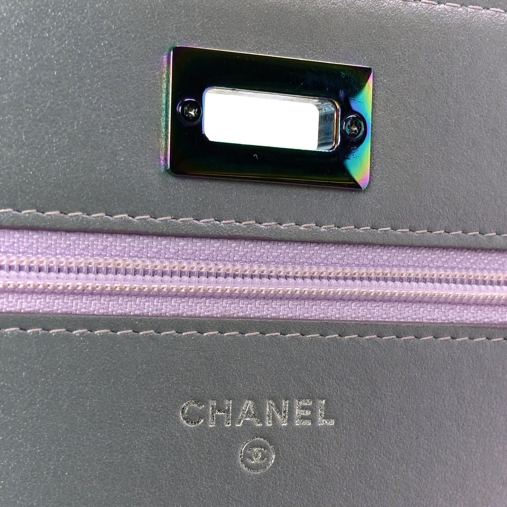 Iridescent Lambskin Quilted Reissue Wallet On Chain WOC Light Purple