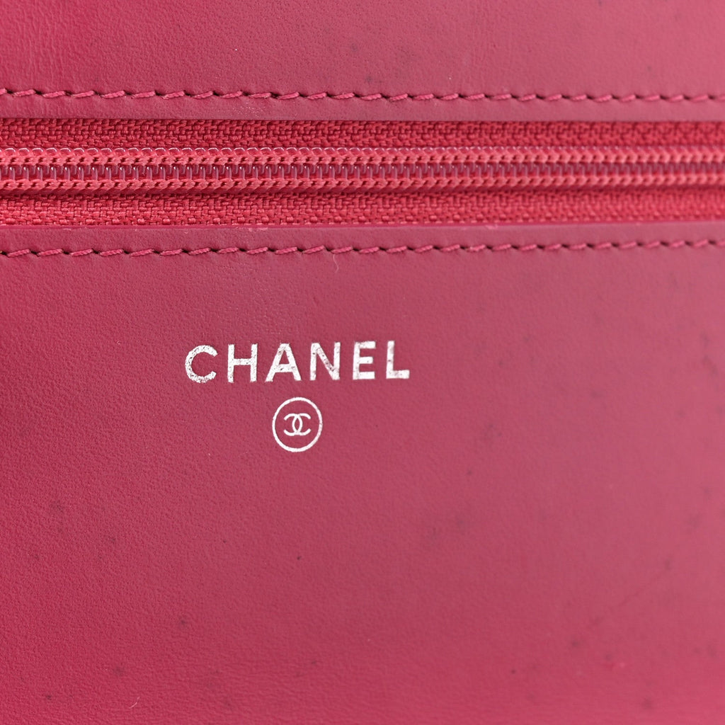 Patent Quilted Brilliant Wallet On Chain WOC Coral