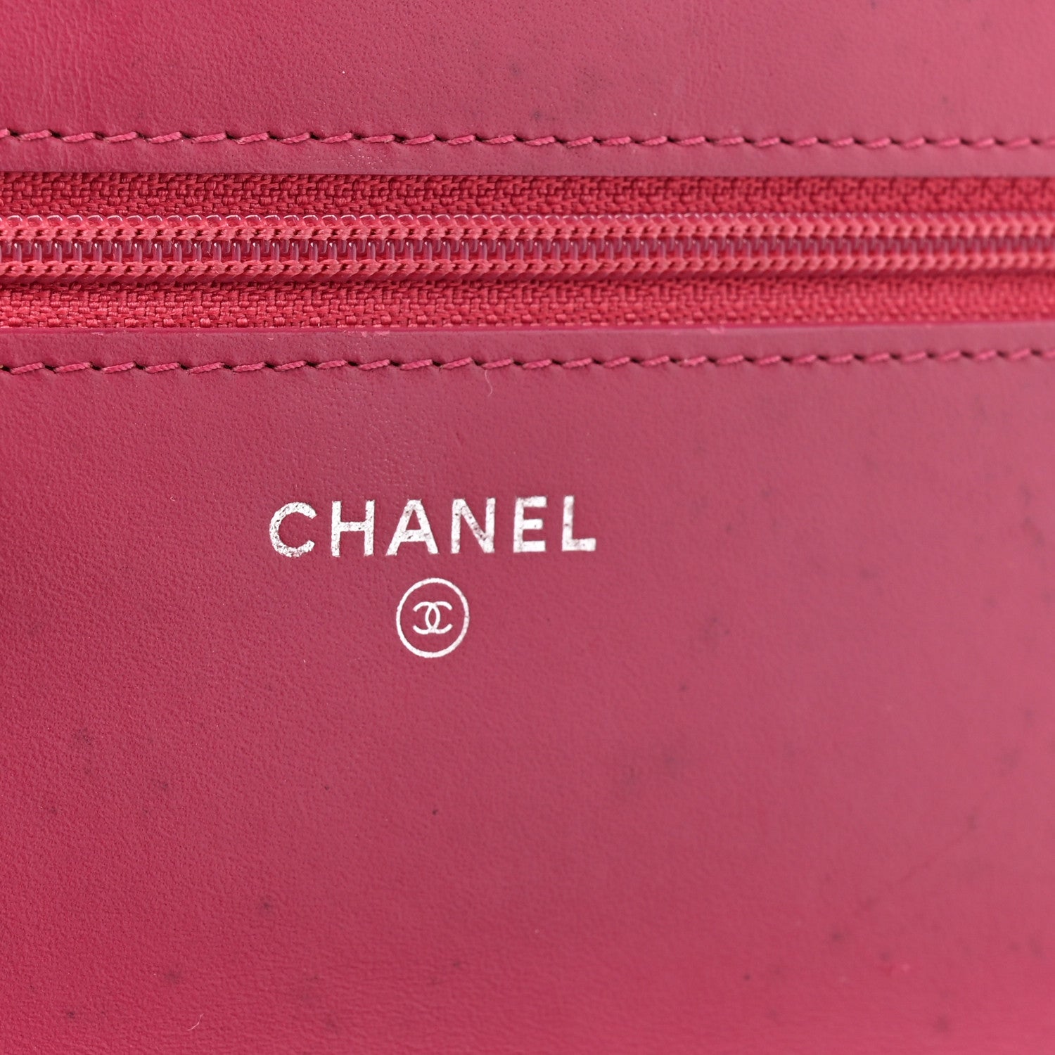 Patent Quilted Brilliant Wallet On Chain WOC Coral