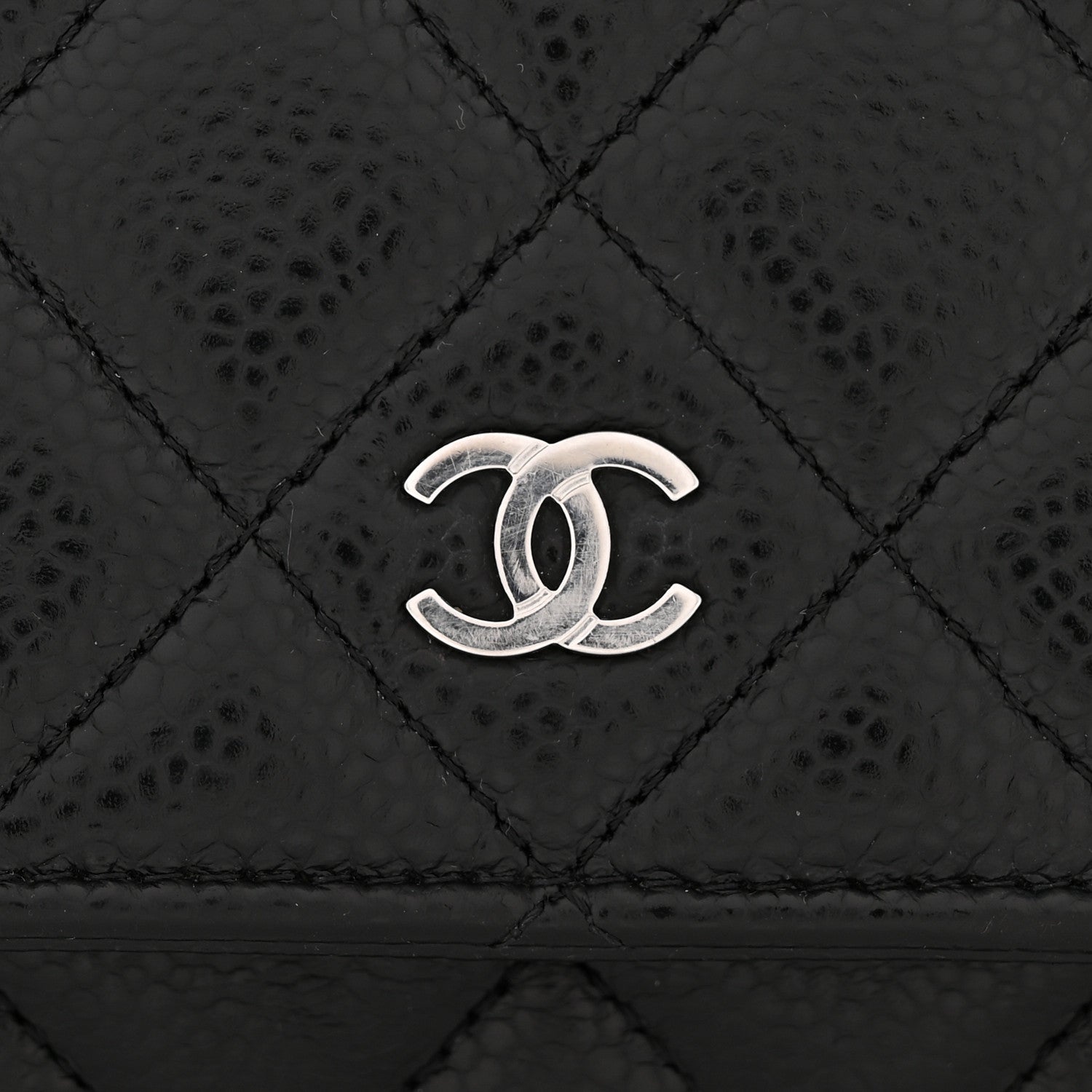 Caviar Quilted Wallet on Chain WOC Black