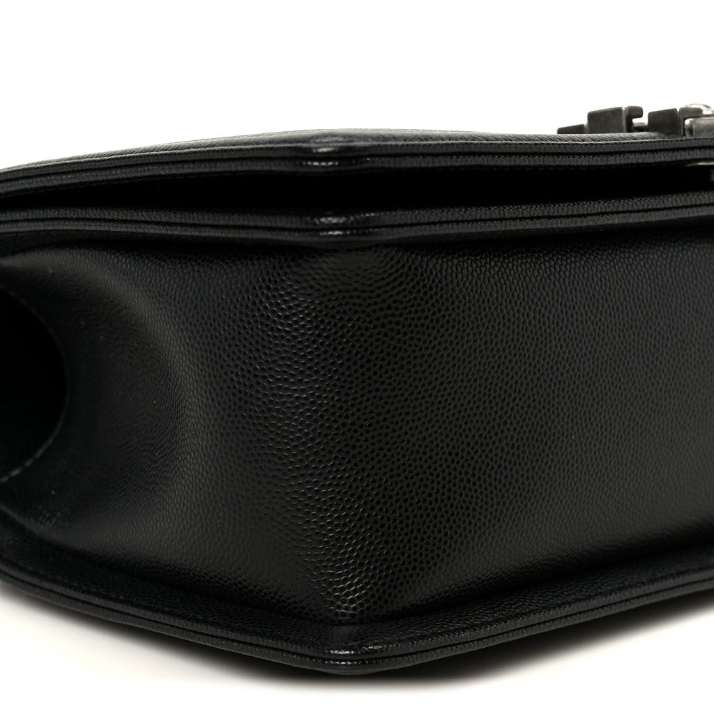 Caviar Quilted Medium Boy Flap Black