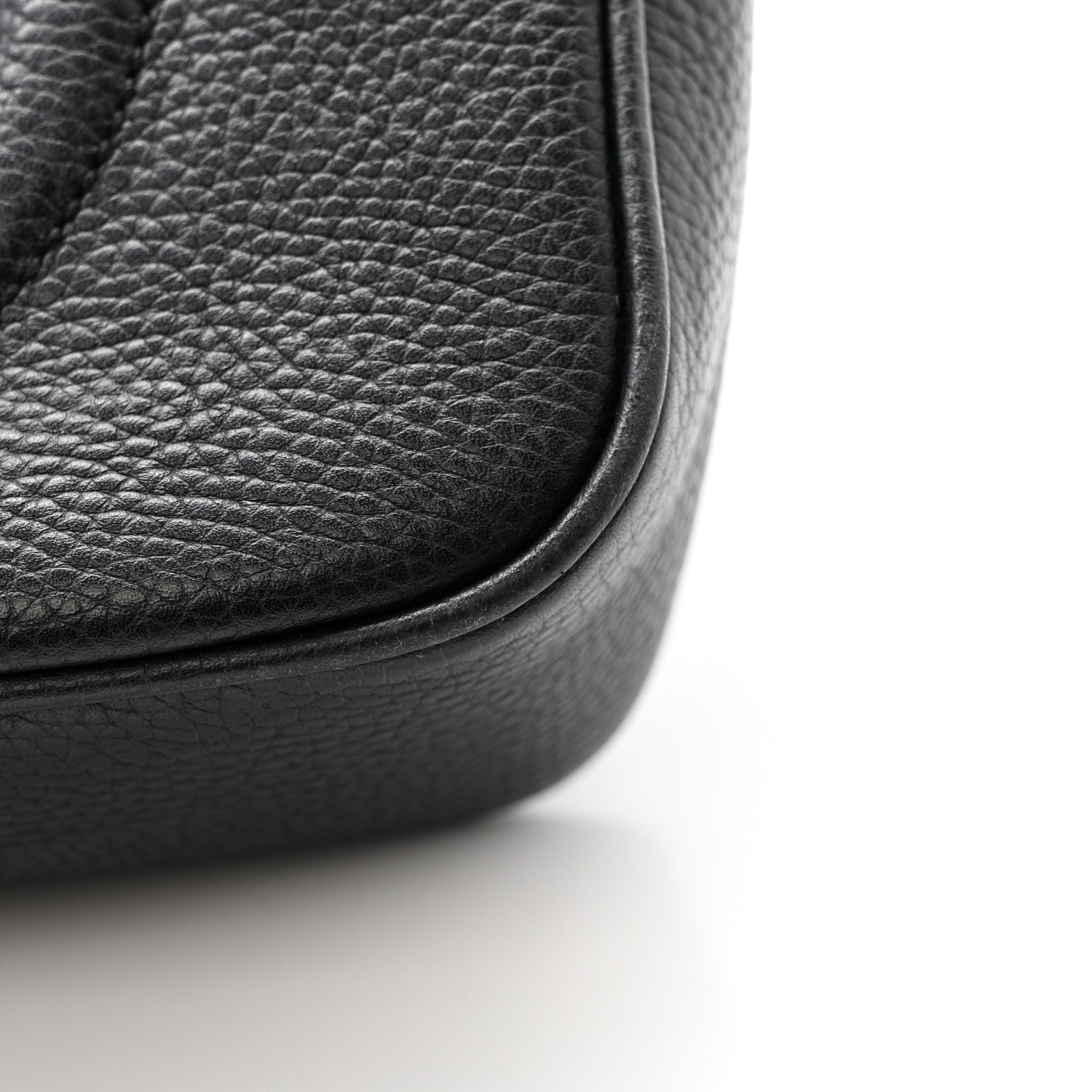 Pebbled Calfskin Small Soho Disco Bag Black