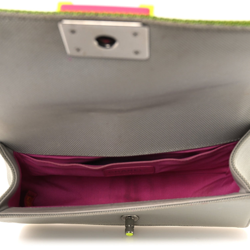 Canvas Quilted Medium Fluo Boy Flap Dark Grey Fuchsia Green