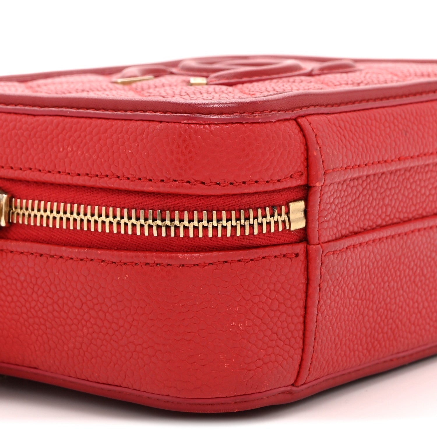Caviar Quilted Small CC Filigree Vanity Case Red