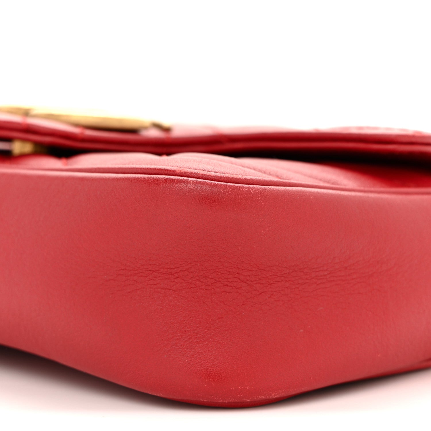 Calfskin Matelasse Super Mini GG Marmont Shoulder Bag Hibiscus Red