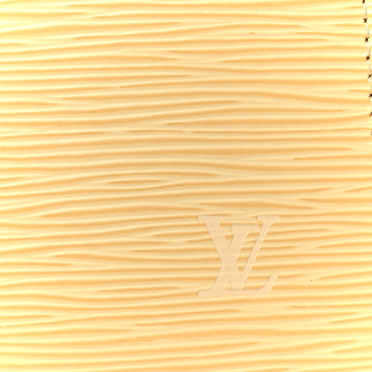 Epi Pochette Accessories 24  Vanilla