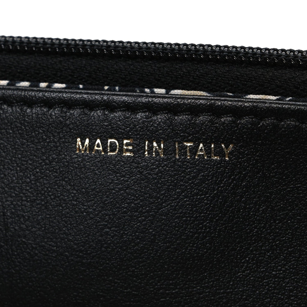 Caviar Quilted Striated CC Wallet On Chain WOC Black