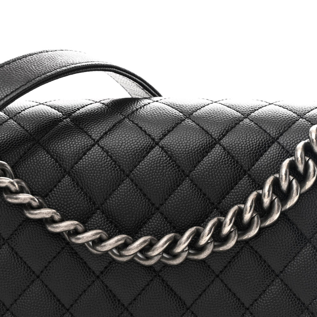 Caviar Quilted Medium Boy Flap Black