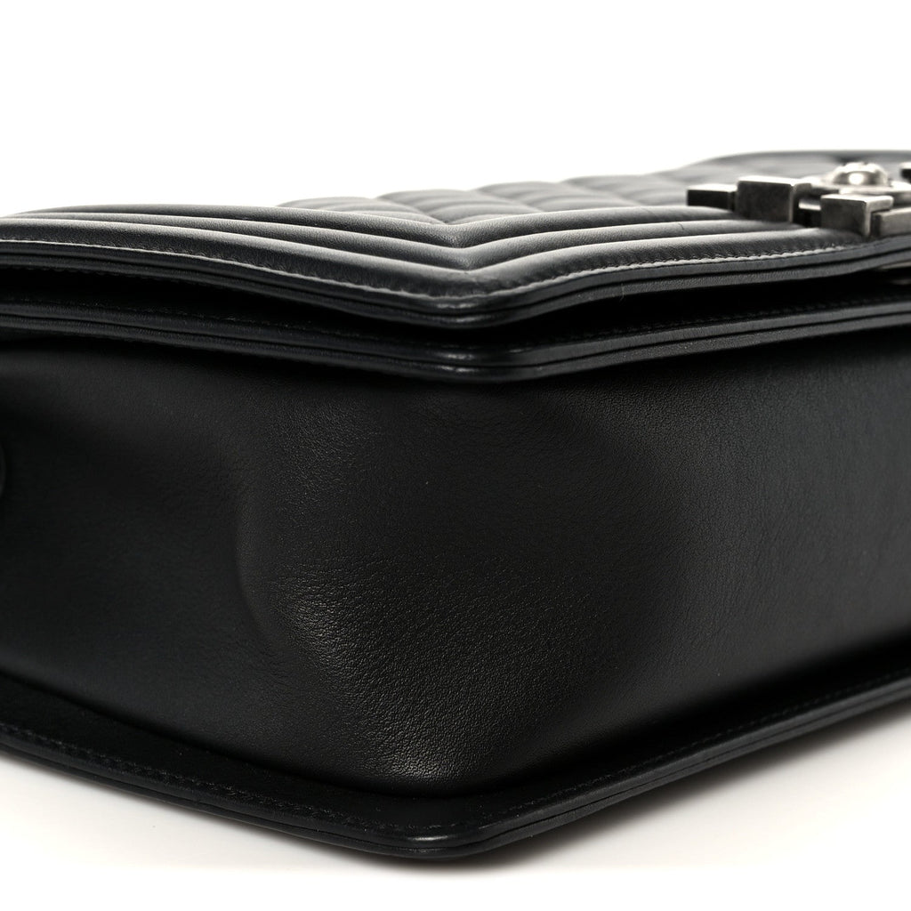 Lambskin Quilted Medium Boy Flap Black