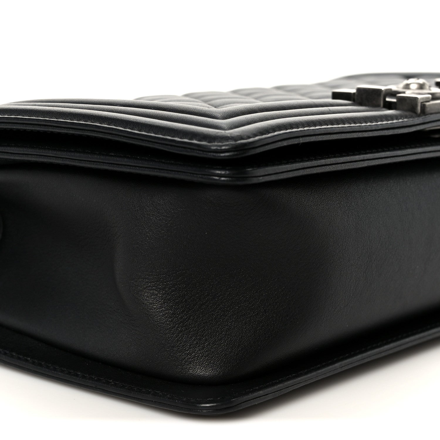Lambskin Quilted Medium Boy Flap Black