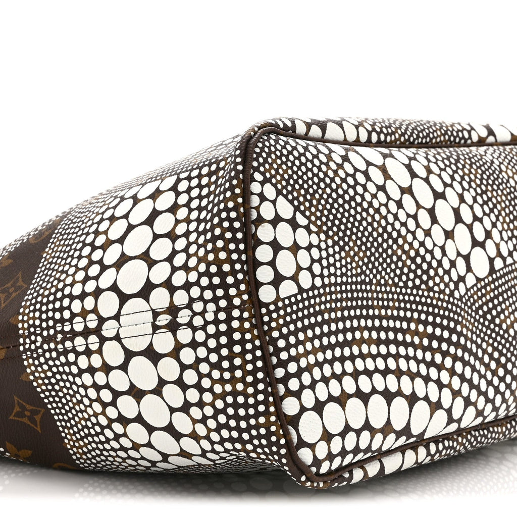 Monogram Kusama Waves Neverfull MM White