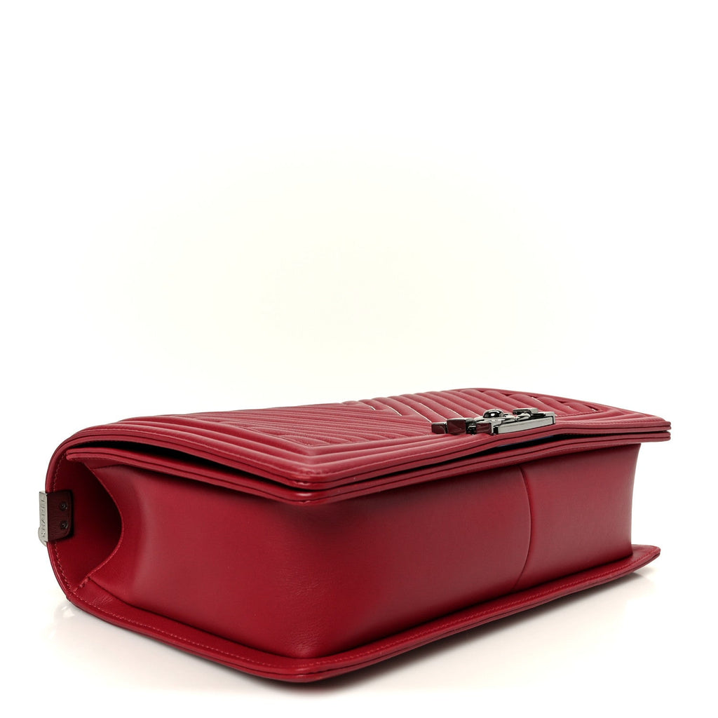 Calfskin Chevron Quilted Large Chain Boy Flap Red