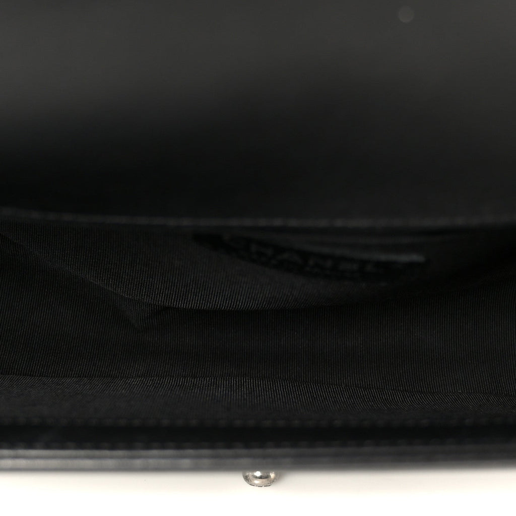 Lambskin Chevron Quilted Medium Boy Flap Black