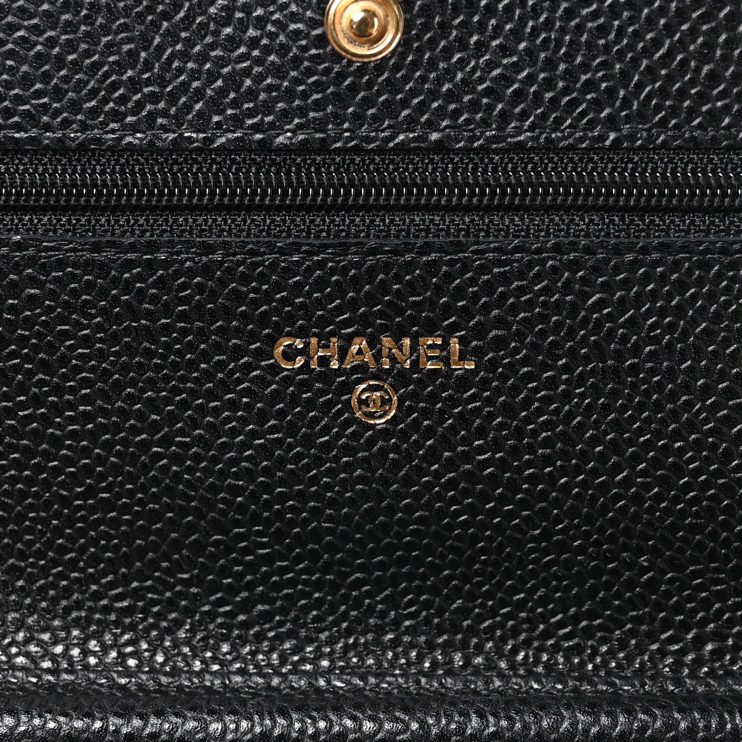 Caviar Quilted Wallet on Chain WOC Black