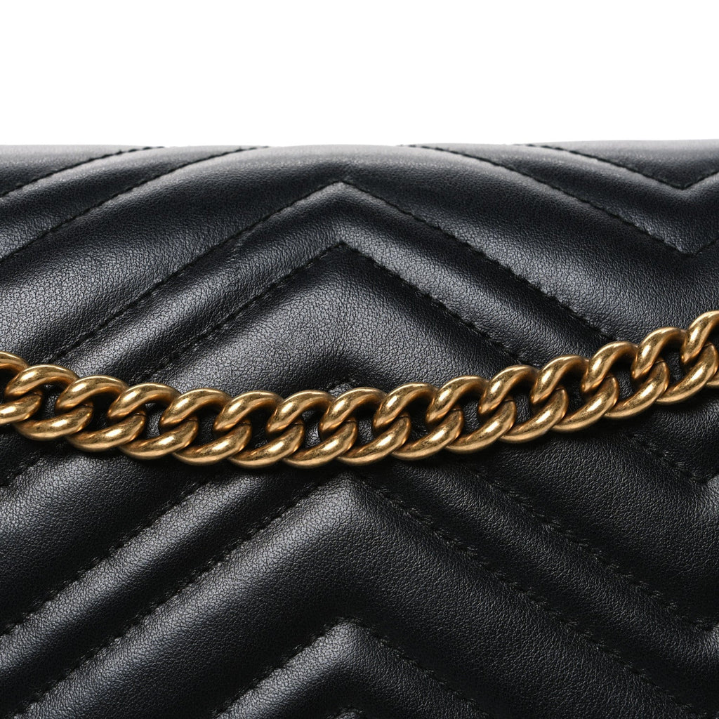Calfskin Matelasse Medium GG Marmont Shoulder Bag Black