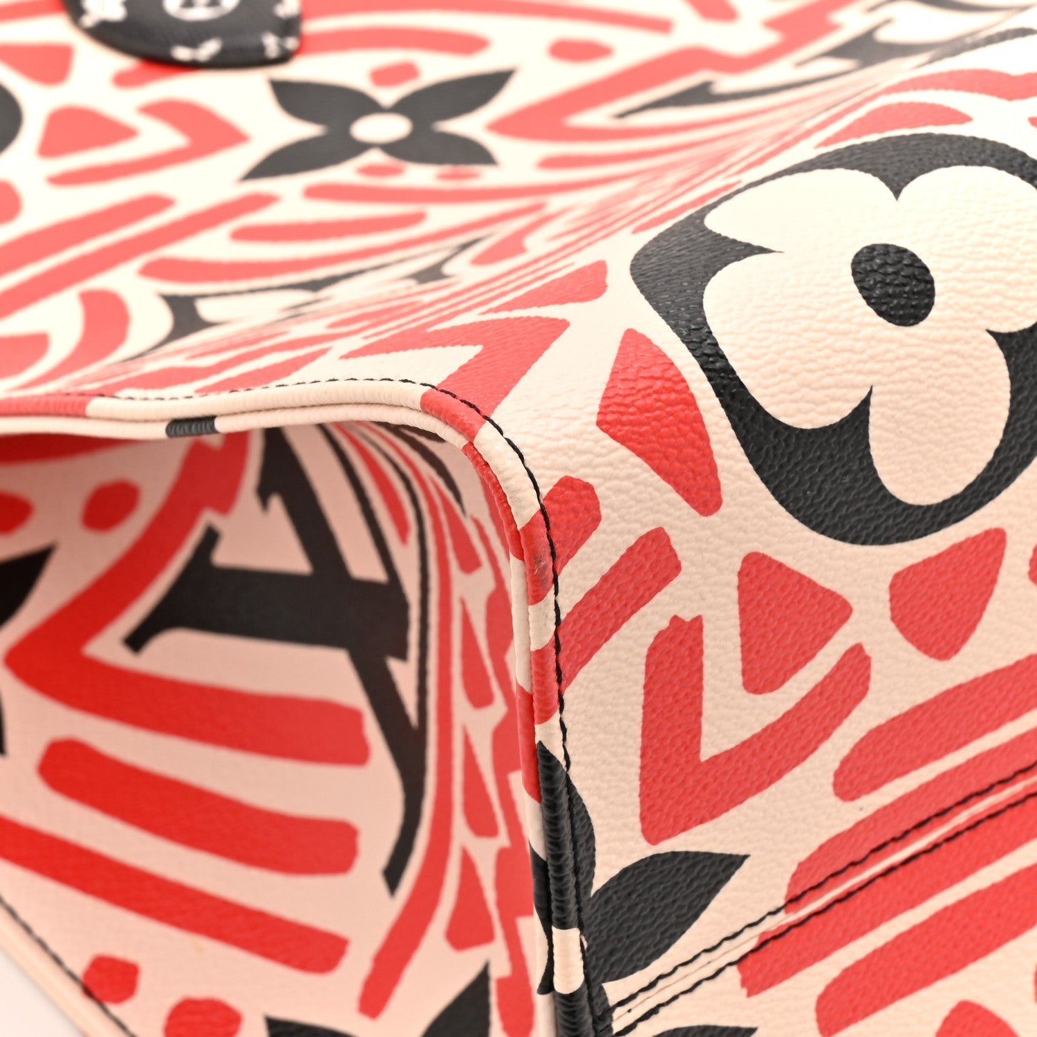 Monogram Giant Crafty Onthego GM Creme Rouge Black