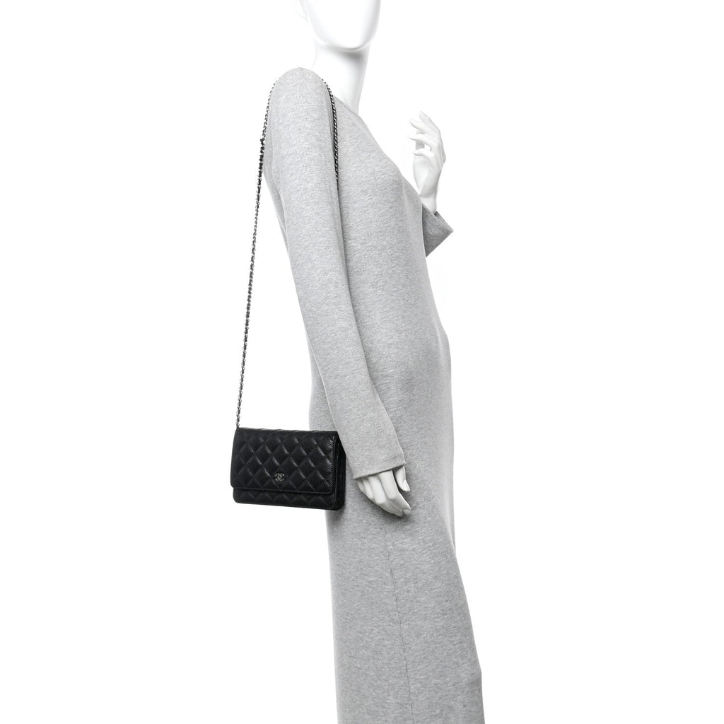 Caviar Quilted Wallet on Chain WOC Black