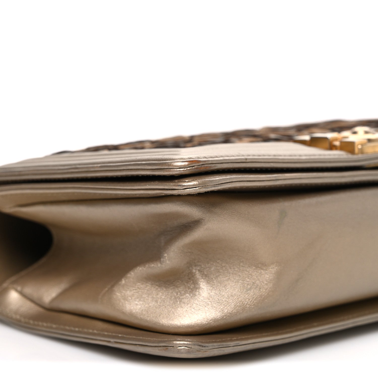 Metallic Lambskin Medium Scaled Boy Flap Gold