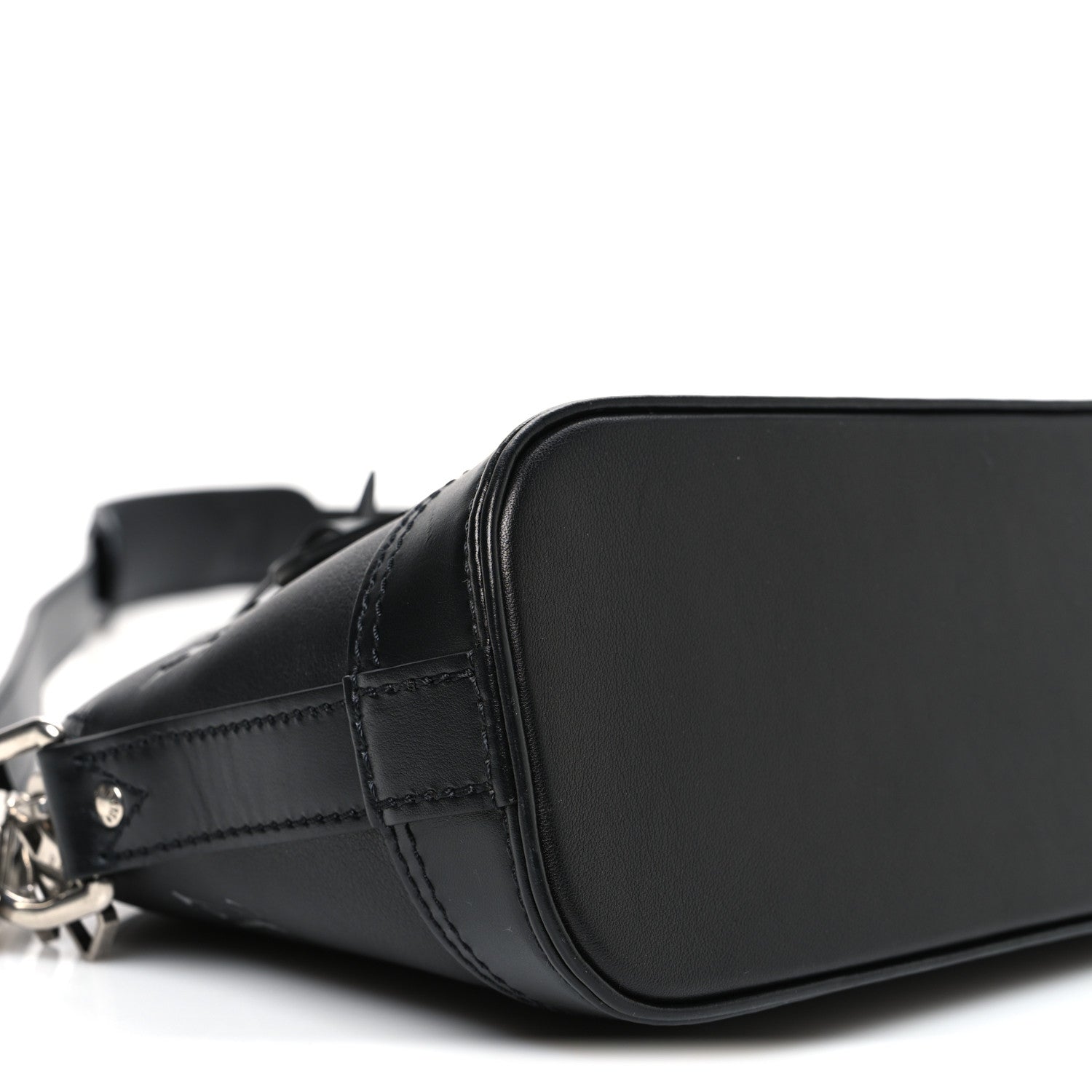 Blason Calfskin Monogram East West Alma Black